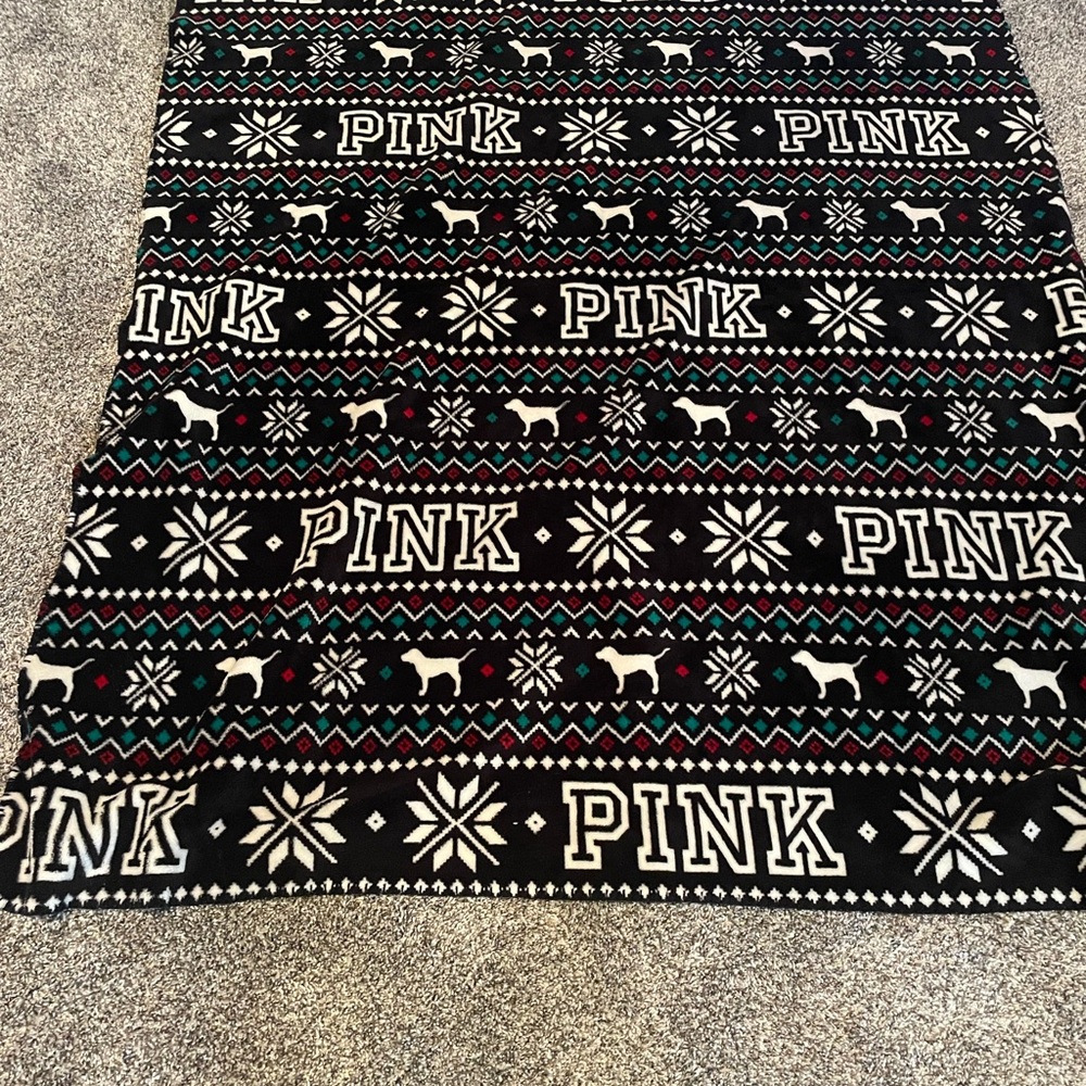 Victoria's Secret PINK Festive Blanket